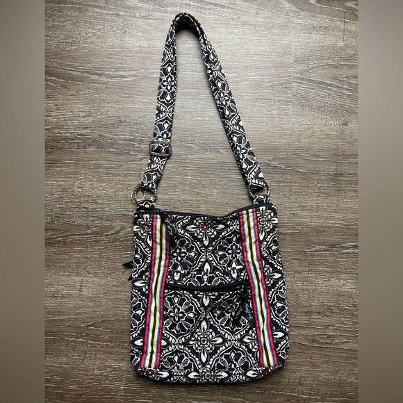 Vera Bradley Black and White Paisley Crossbody Purse EUC - Picture 1 of 3